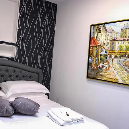 Prestige Casa de hóspedes 3*