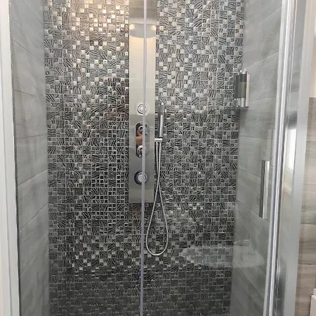 Prestige בית הארחה 3*